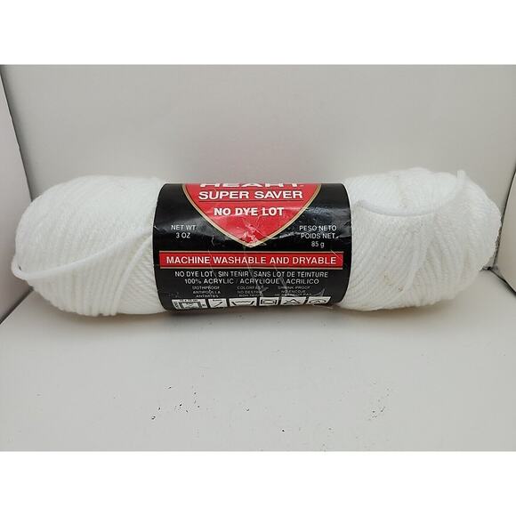 RED HEART SUPER SAVER in White 311 3oz No Dye Lot 100% Acrylic Worsted 4 PLY USA - Picture 2 of 7